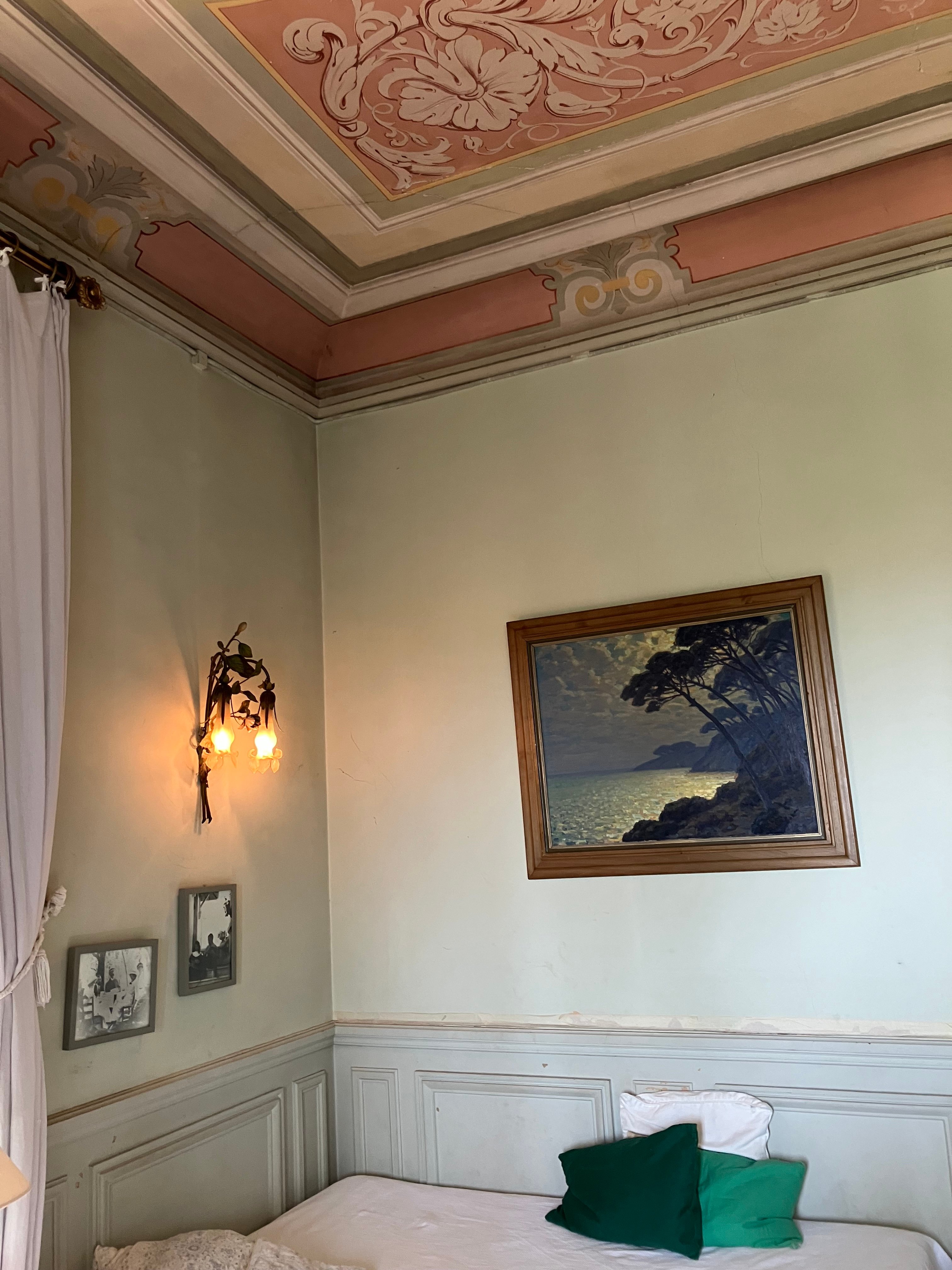 Le grand salon (Antibes)